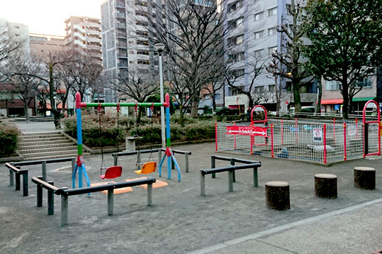 4、台東区立竹町公園を目印にさらに直進新品・未使用専門買取|家電・パソコン・ゲーム買取|東京・台東区・御徒町・上野